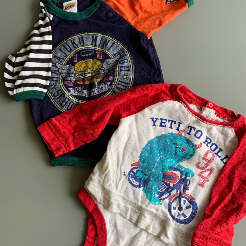 GUC Fun Long Sleeve Onesies sz 12M